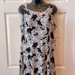 BLACK AND WHITE SLEEVELESS DRESS BY STUDIO ONE SIZE PETITE LARGE NWT